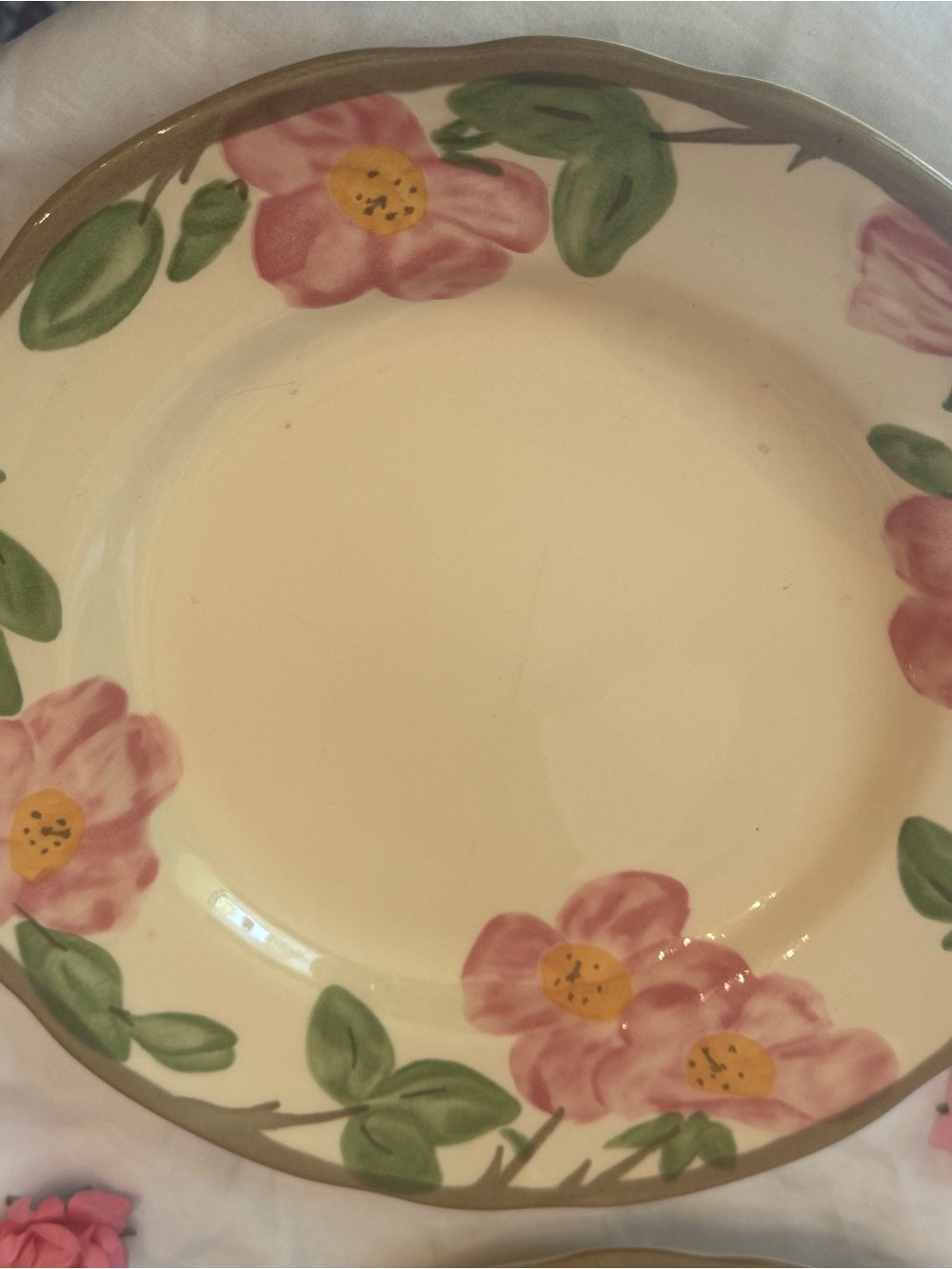 Franciscan Ware, Desert Rose Dinner Plates- Set of 2 - Picture 4 of 7